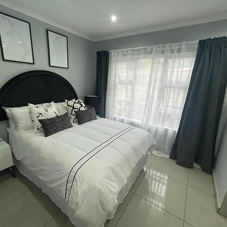 Trendy, Comfortable 1 Bedroom Apartments In Mthatha Exterior foto